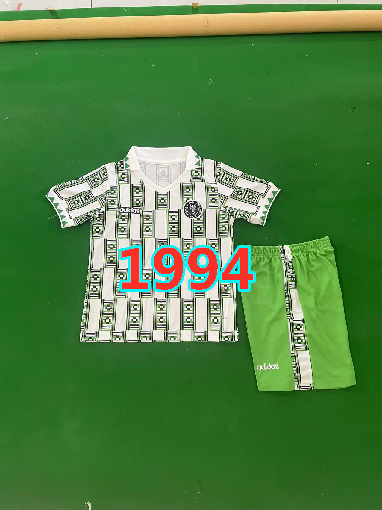 Ensemble extérieur Nigeria 1994 rétro (enfant)