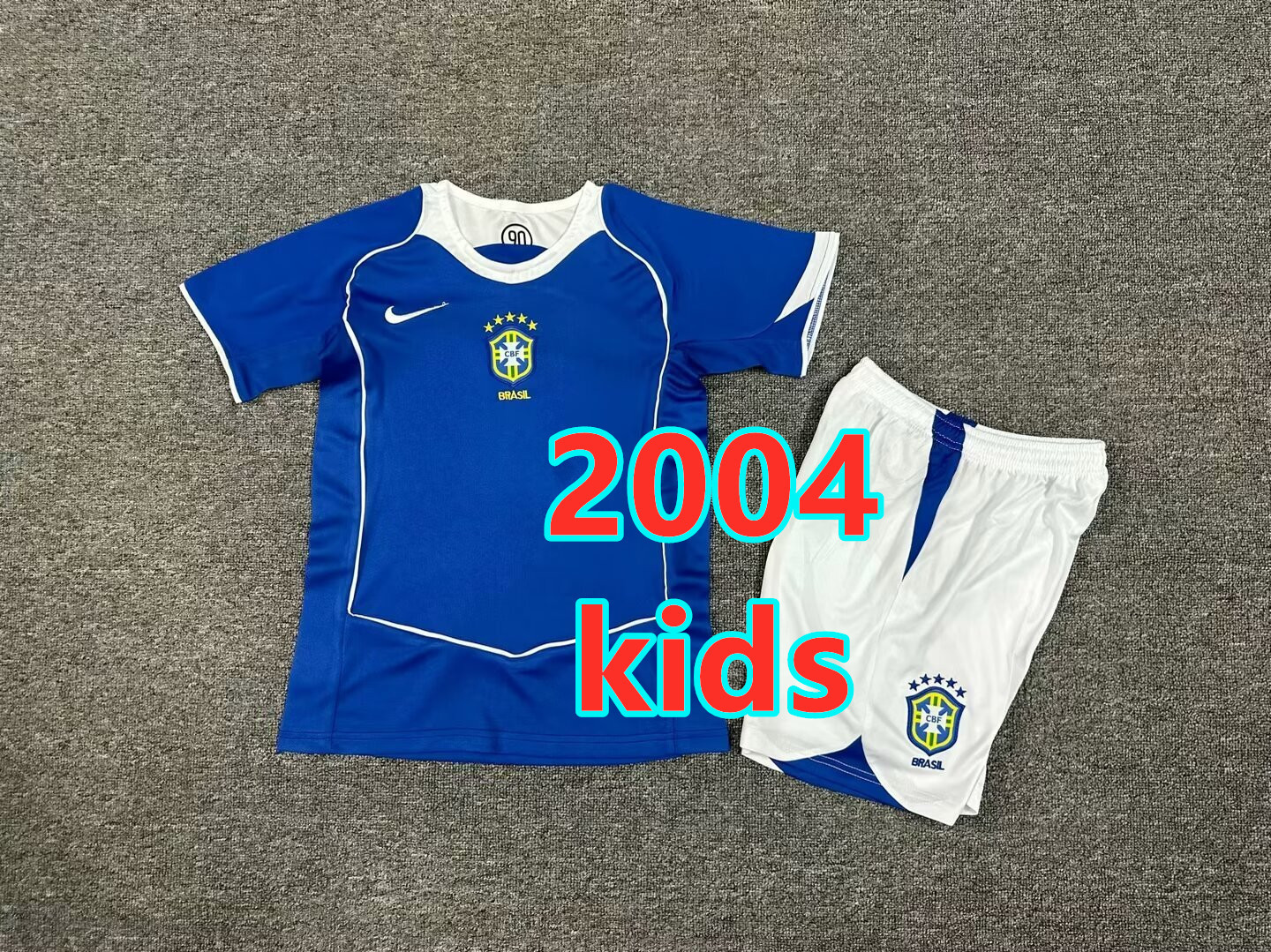 Ensemble extérieur Brésil 2004 rétro (enfant)