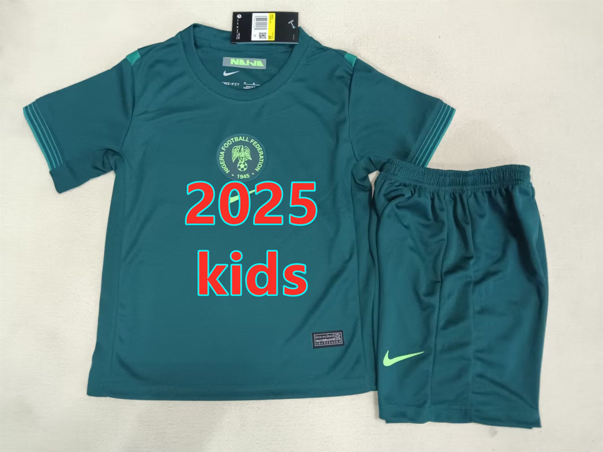 Ensemble extérieur Nigeria 2025 (enfant)