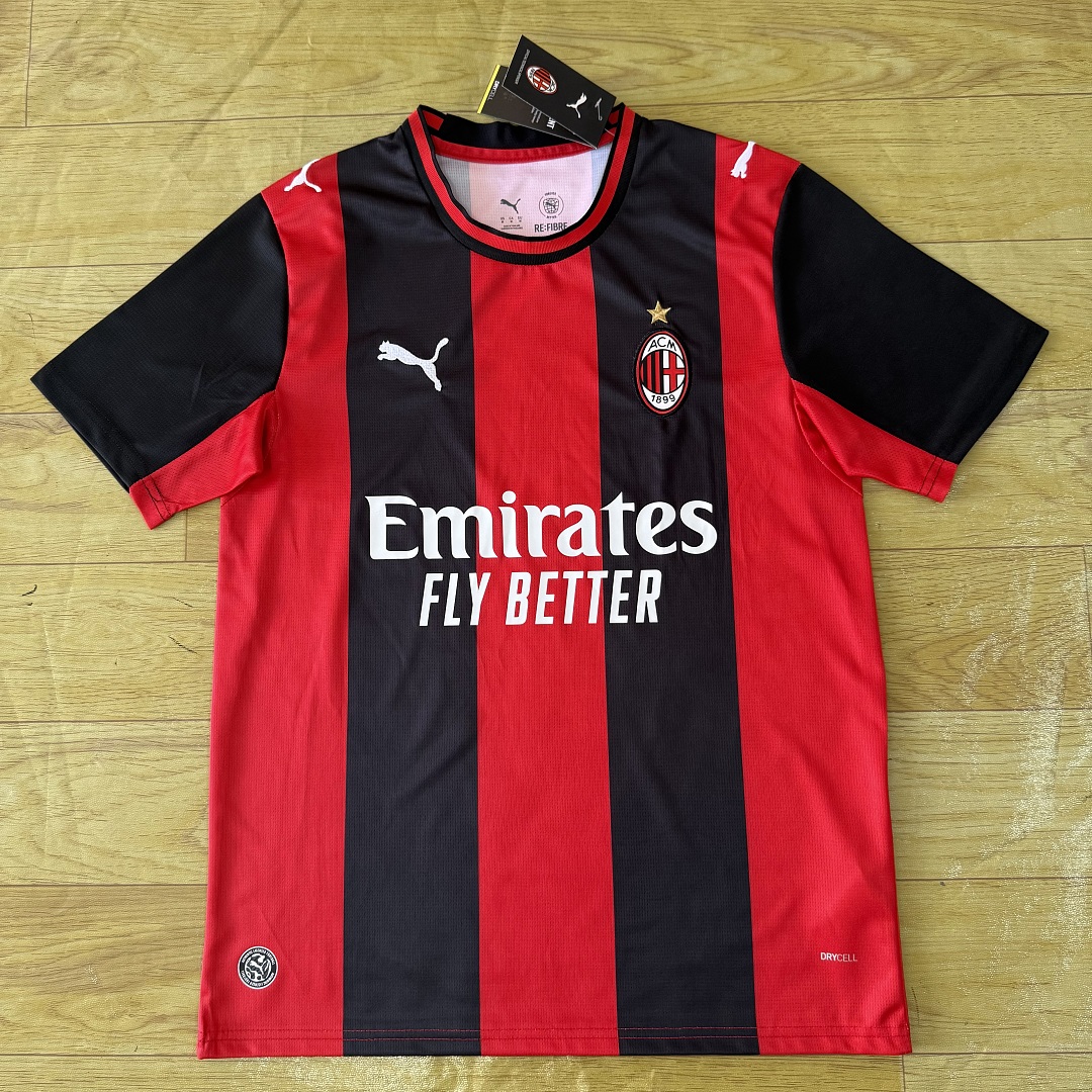Maillot domicile AC Milan 26-27 (version supporter)