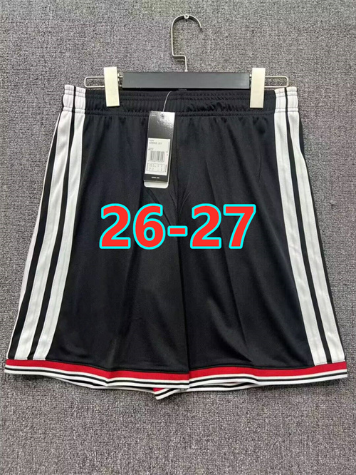 Short domicile Manchester United 26-27 (version supporter)